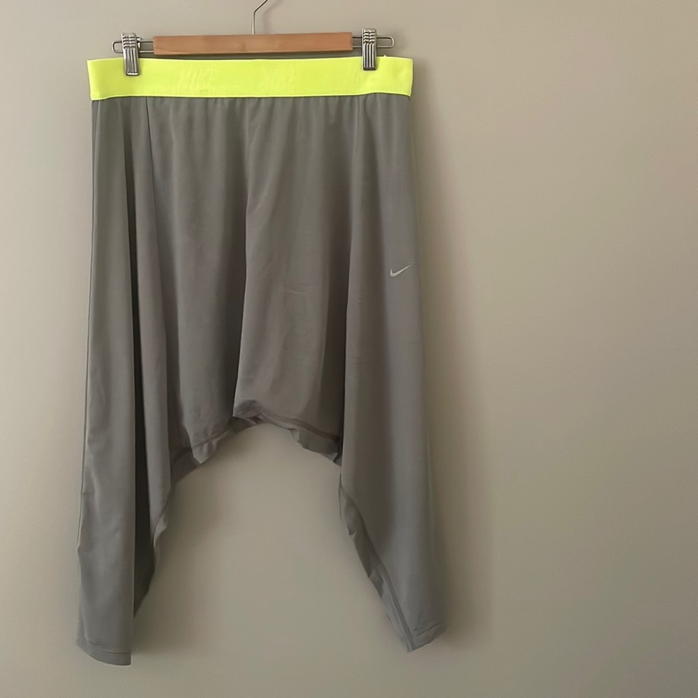 Nike athletic pants